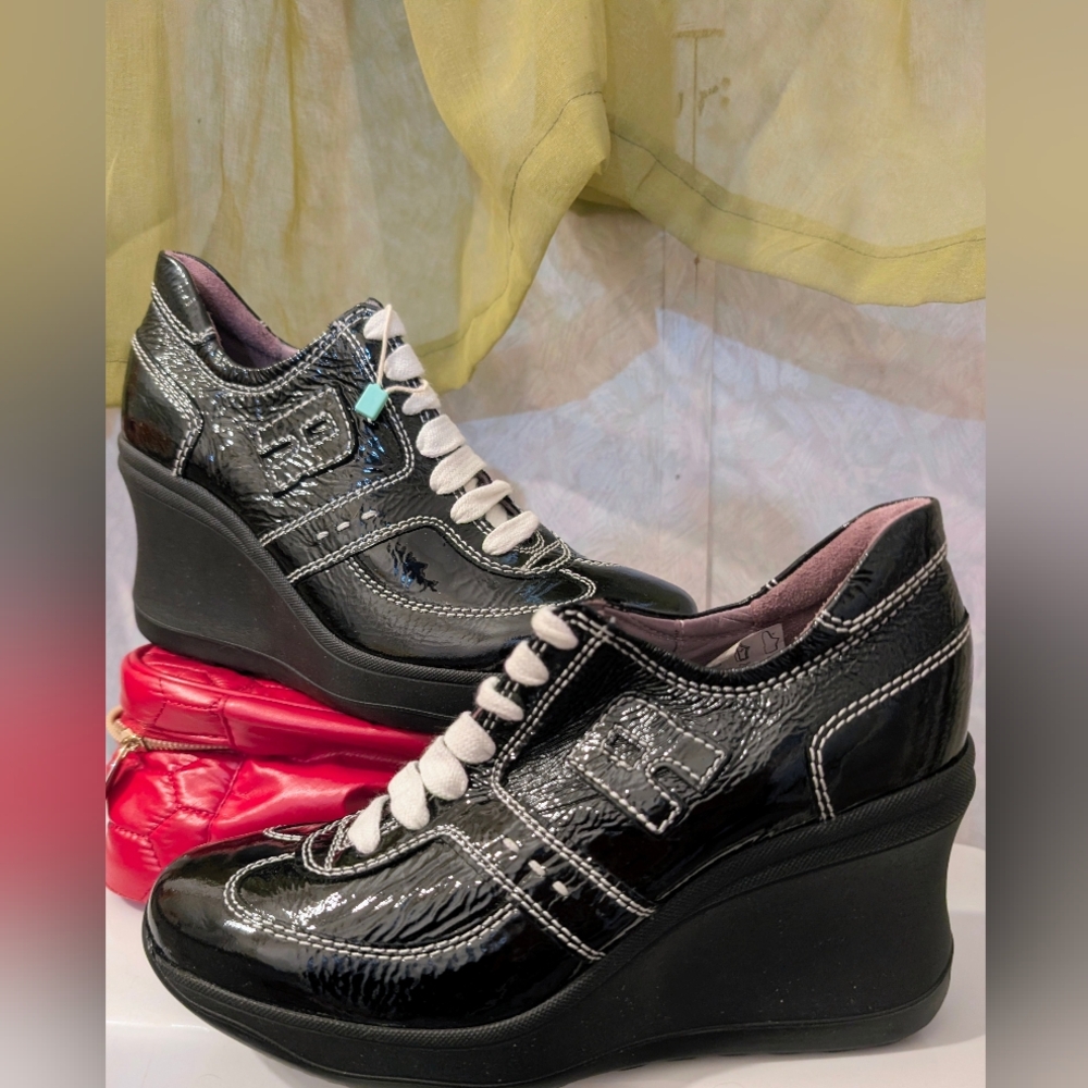 Black Beautiful Patent Leather Wedge Shoes  RUCOLINE.